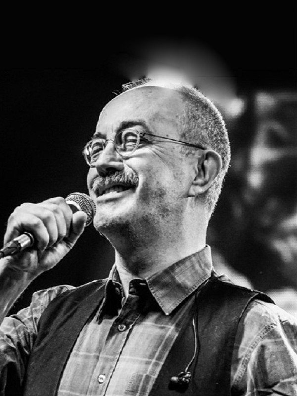 Hüsnü Arkan Konseri – Müziğin ve Şiirin Buluştuğu Unutulmaz Gece
