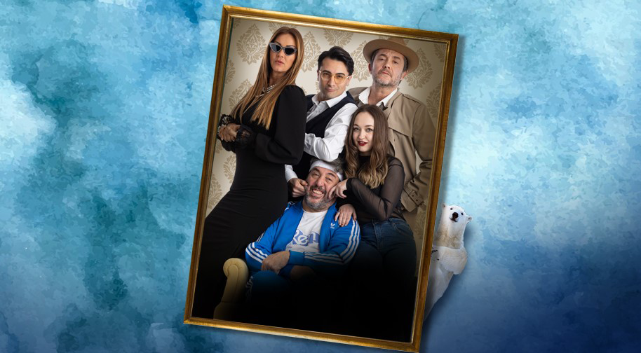 Happy Family Portrait" comes to life at the Alanya Open-Air Stage!