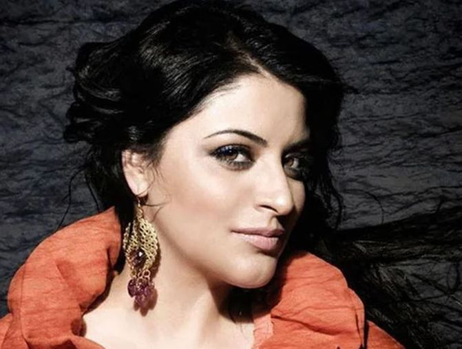 ZARA Meets Her Fans with a Stunning Concert at Antalya Open-Air!
