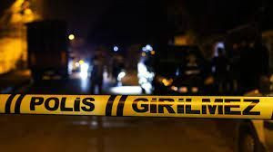 Gazipaşa'da polis memuru kıl payı kurtuldu