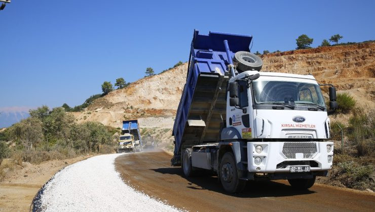 Alanya’da kırsal yollarına iki yılda 754 milyonluk yatırım