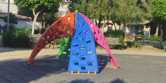 3 children's playgrounds and sports equipment