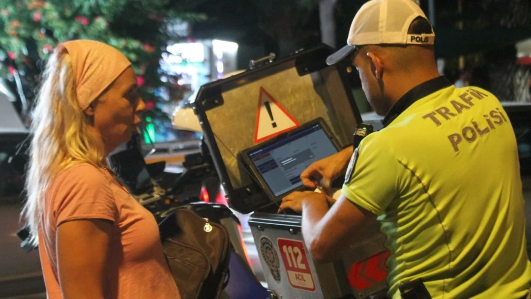 Antalya'da yakın takipteler! Asla kaçışları yok