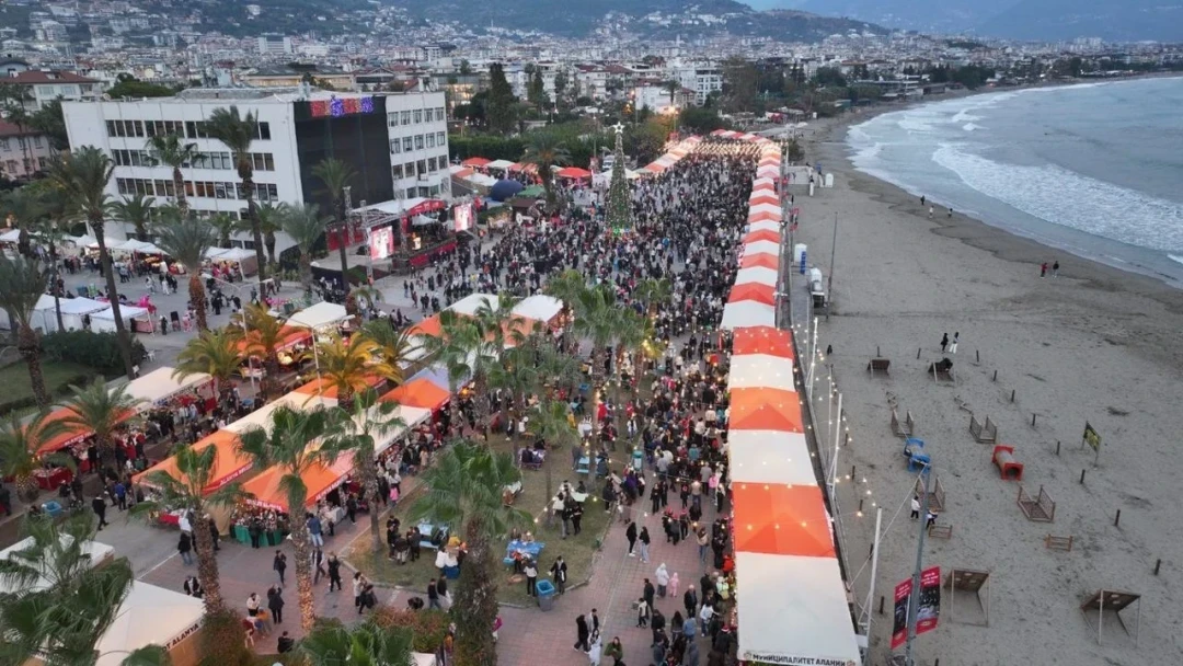 Noel Pazarı’nın tüm geliri engelli bireylere harcanacak