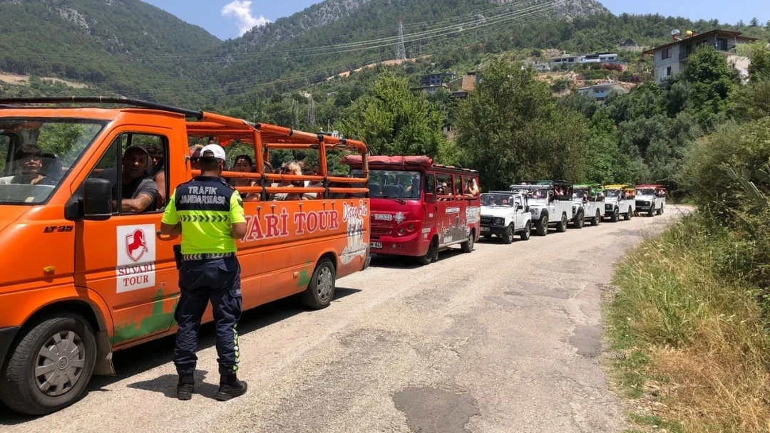 Safari Madness Continues in Alanya: “You're Going to Burn Our Forests!”