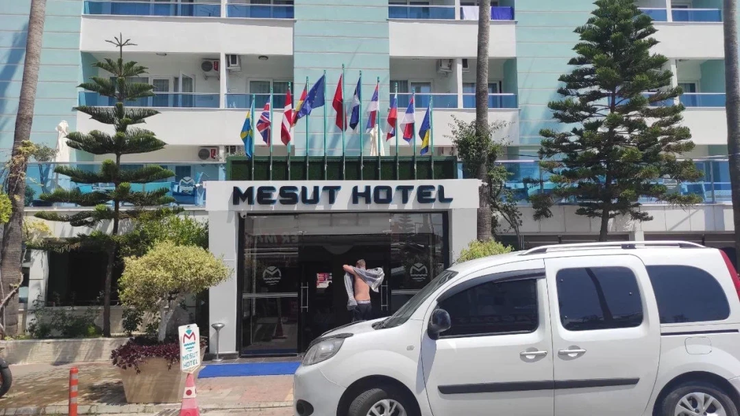 Mesut Hotel