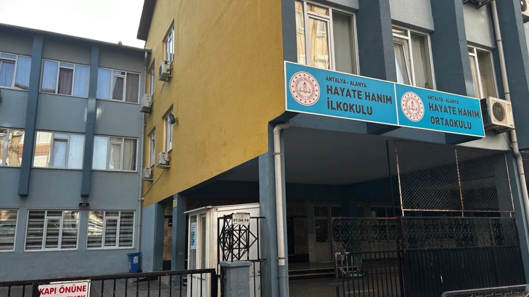 Hayate Hanım Primary School Hayate Hanım ilkokulu ve Ortaokulu