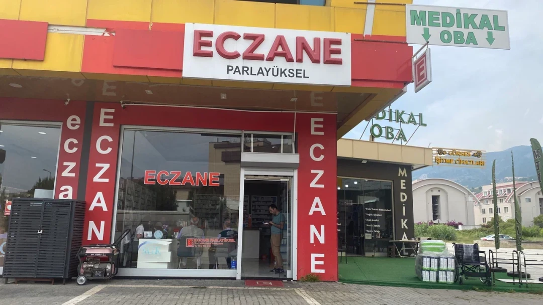 Parlayuksel Eczanesi
