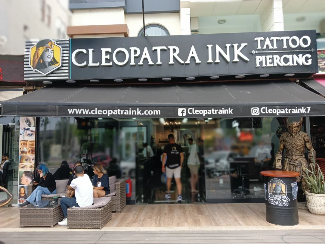 Cleopatra Silver Ink