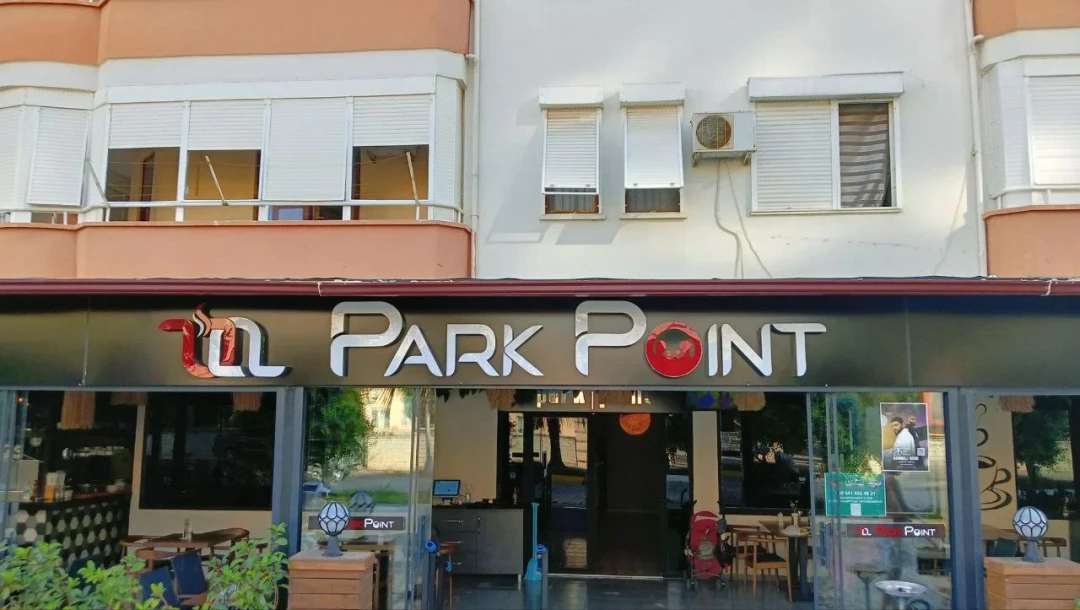 Park Point Cafe