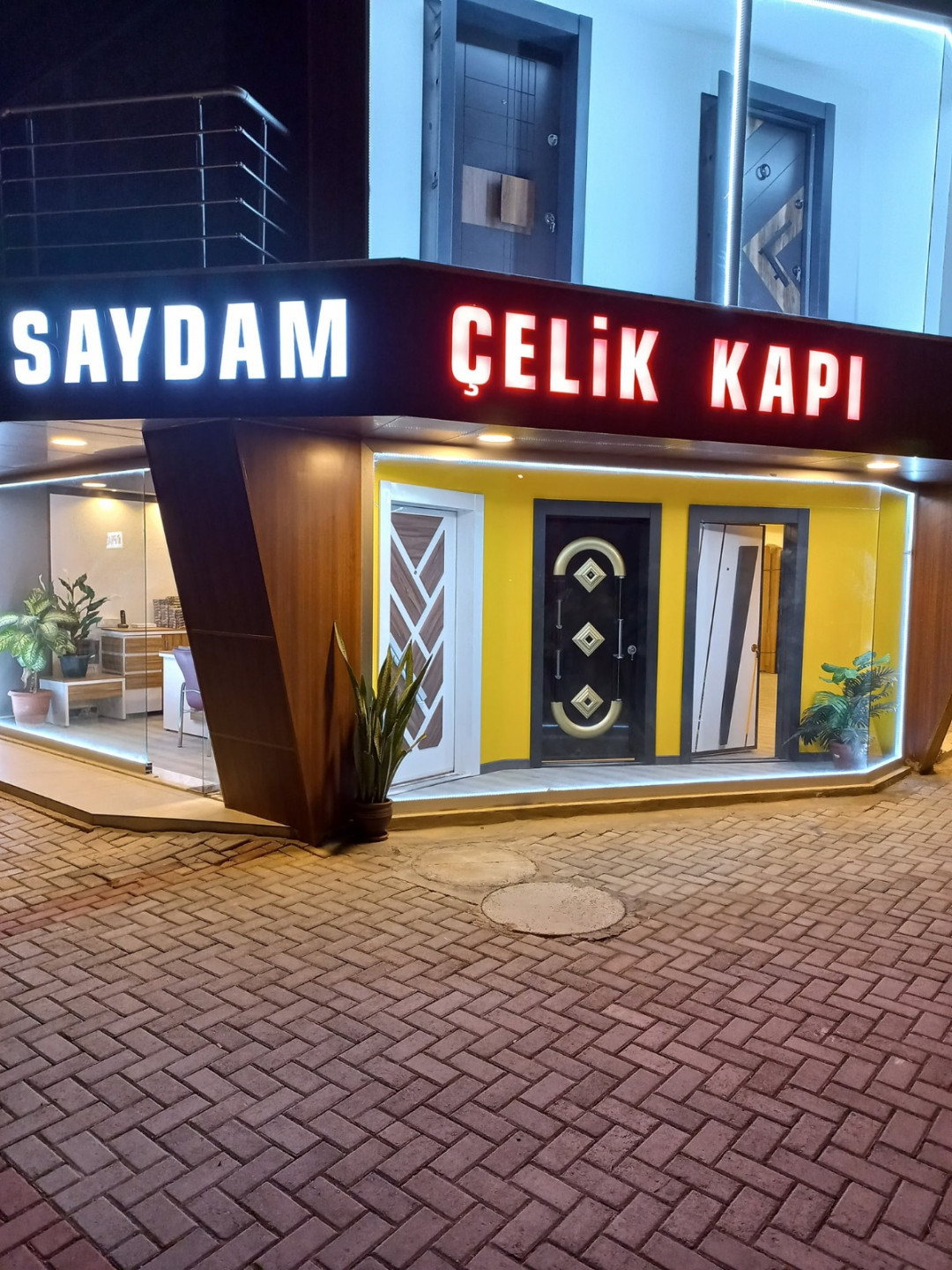 Saydam Çelik Kapı