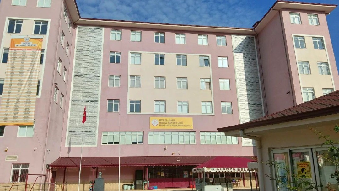 Alanya Anadolu İmam Hatip Lisesi Fen ve Sosyal Bilimler Proje Okulu