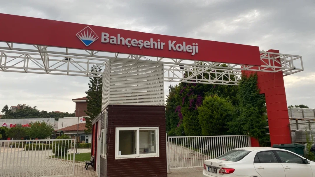 Bahcesehir okul